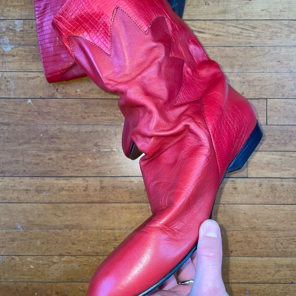 Vintage Red Leather Cowgirl Women's Boots - Picture 5 of 6